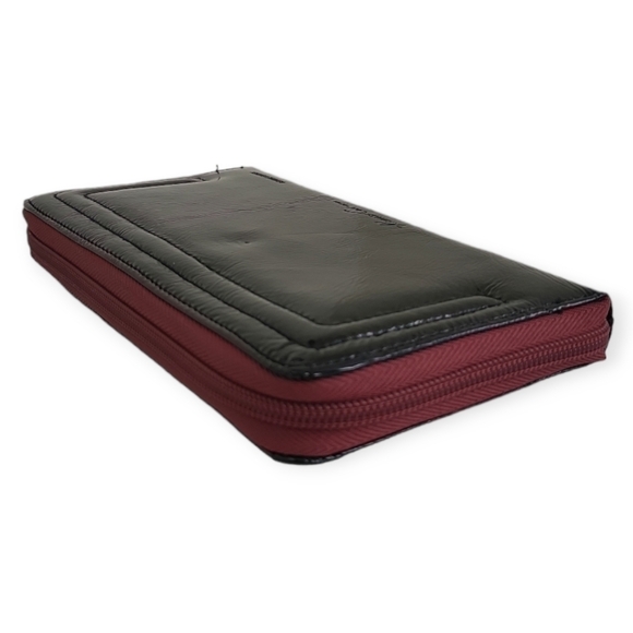 Kenneth Cole New York Black Patent Leather Zip Around Wallet - Picture 4 of 9